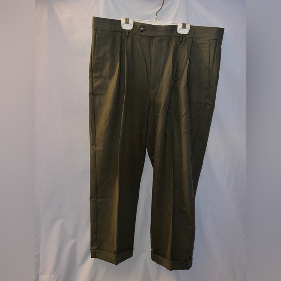 Dockers green khaki pants size W38 L30